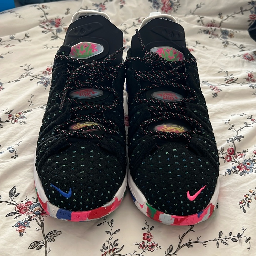 (GS) Nike LeBron 18 'James Gang' CW2760-002
